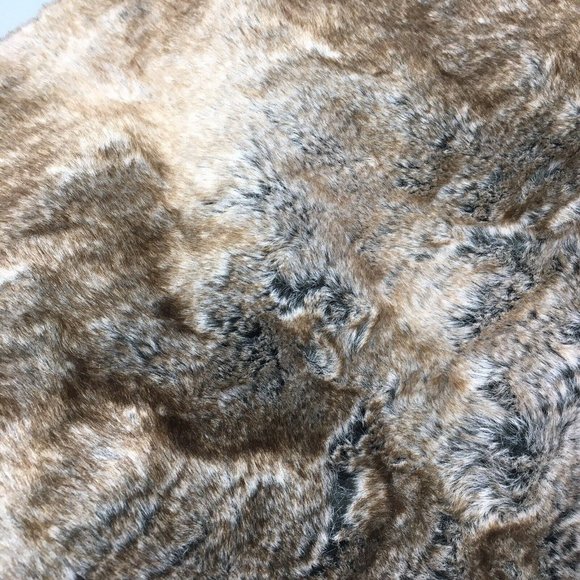 Nicole Miller Artelier Brown Faux Fur Throw Blanket 50x60 Luxury Designer NEW - Picture 3 of 8